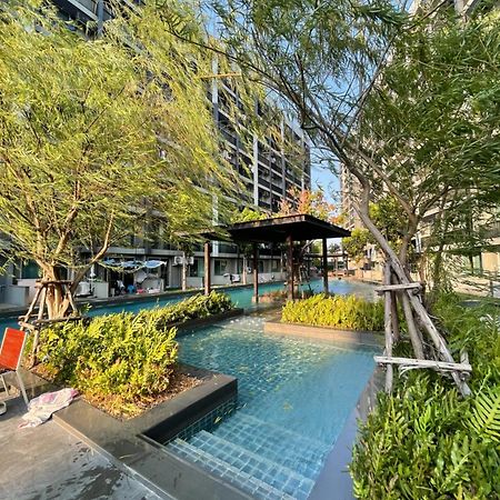 Luxury Condominium Sukhumvit 77 Bangkok Buitenkant foto