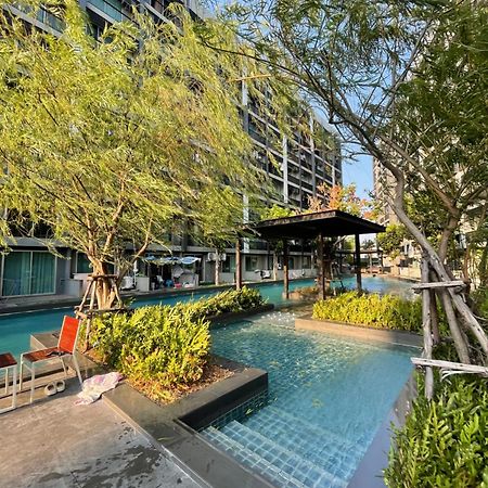 Luxury Condominium Sukhumvit 77 Bangkok Buitenkant foto